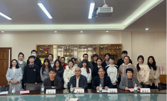 NT动漫
第七届研究生学术擂台赛圆满落幕